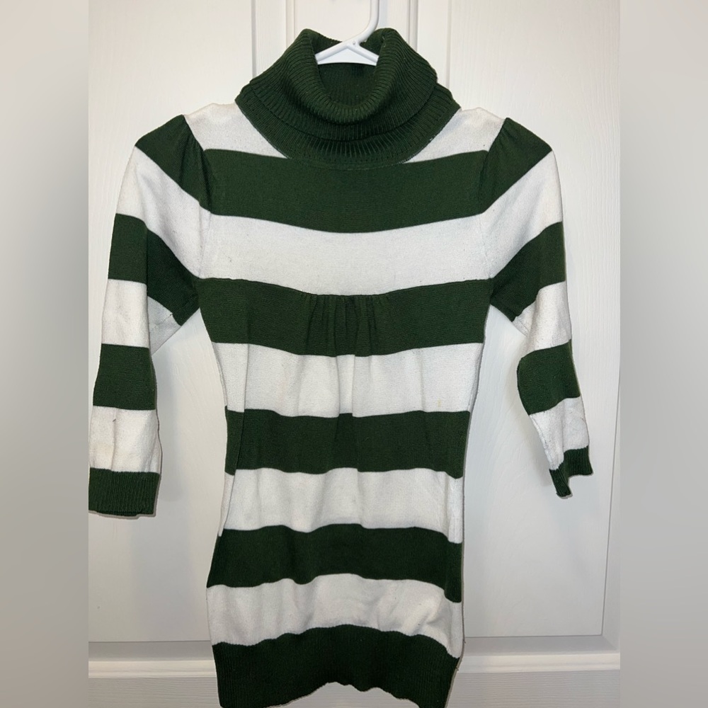 $1 SWEATER BLOUSE. GREAT CONDITION. SIZE XS. $1 WITH ANY $10 ORDER OR MORE - Picture 2 of 5